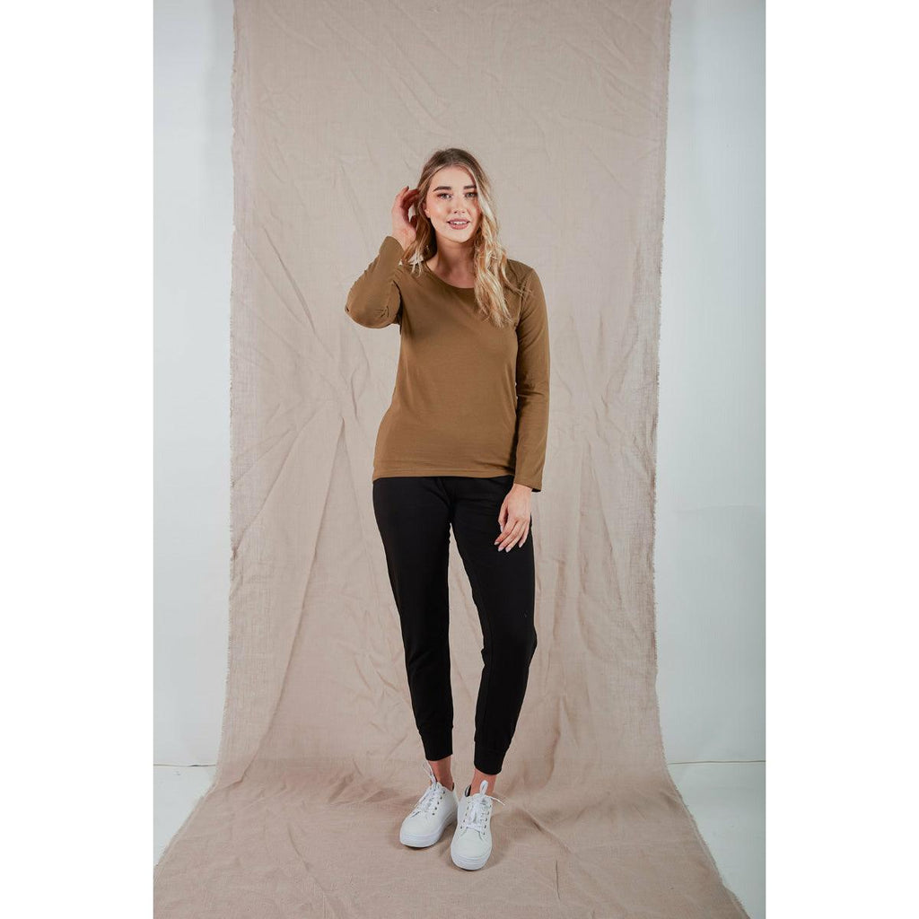 The Long Sleeve Curve Hem Top - Willow and Vine